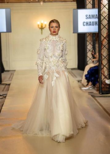 فستان ابيض شك