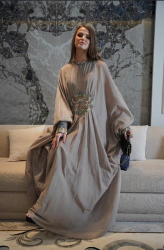 فستان باأكمام واسعه 1-0