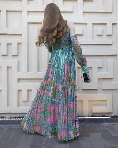 فستان بطبعه