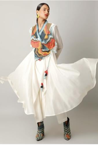 فستان سكري بطبعه