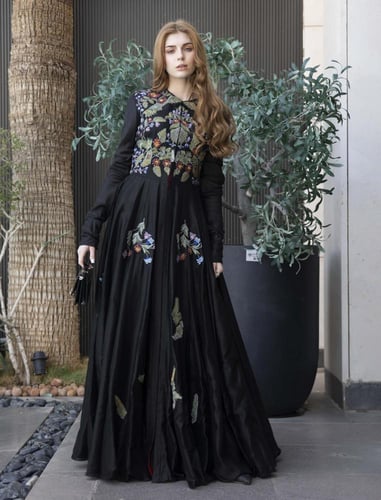 فستان هندي باكمام