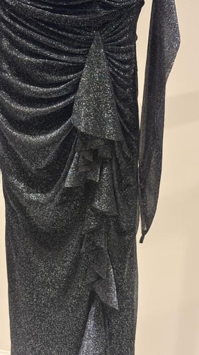 فستان أسود مع أكمام 21-1