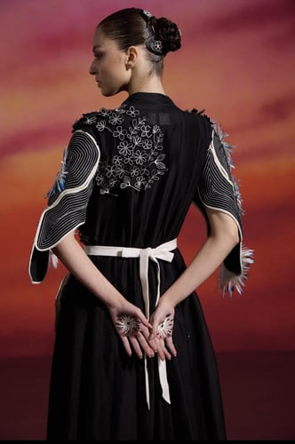 فستان بحزام