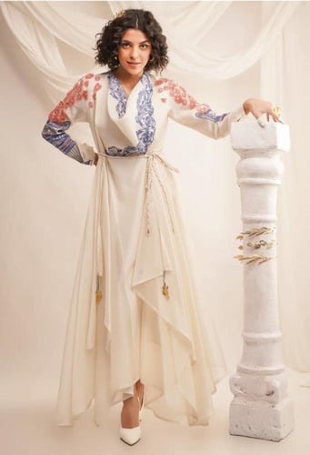 فستان بحزام