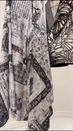 طقم ( جاكيت وتنوره) 149-1