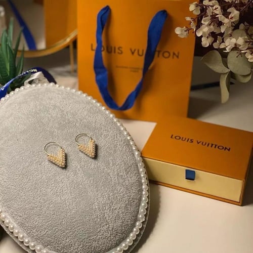 حلق لويس فيتون