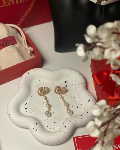 حلق فالنتينو