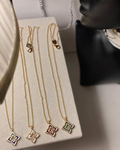 سلسال روبيرتو كوين ذهبي