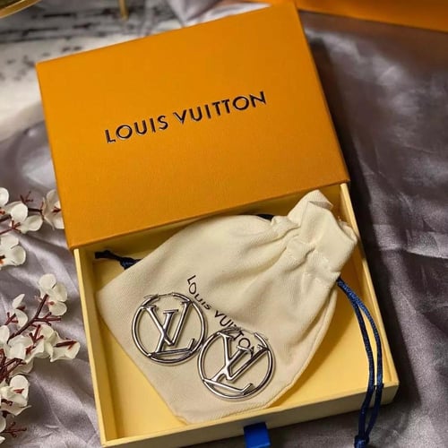 حلق لويس فيتون