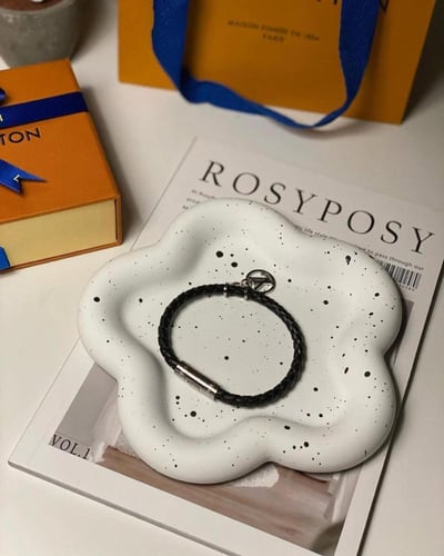 اسوارة لويس فيتون