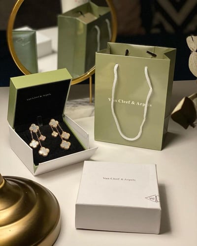 حلق فان كليف