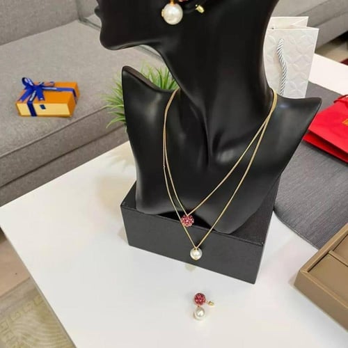 سلسال وحلق CH ذهبي