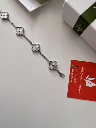 اسوارة فان كليف خمس وردات فضي