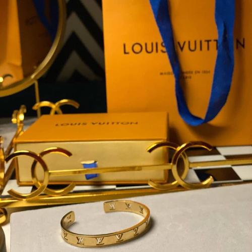 اسوارة لويس فيتون