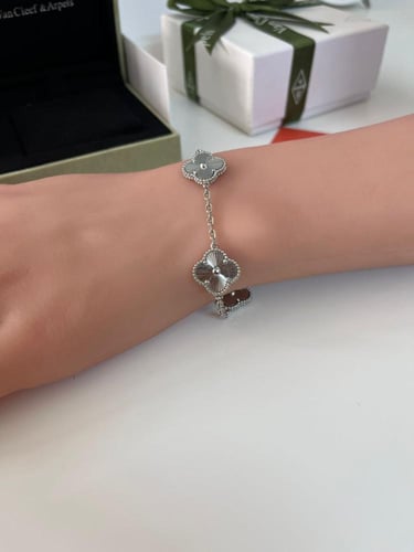 اسوارة فان كليف خمس وردات فضي