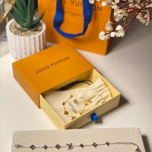 اسوارة لويس فيتون