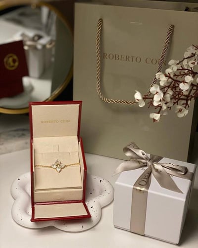 اسوارة روبيرتو كوين ذهبي