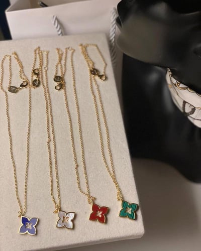 سلسال روبيرتو كوين ذهبي