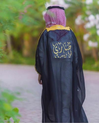 بشت ملكي بتصميم فاخر