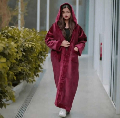 فروة نسائية شتوية أنيقة بتصميم عصري