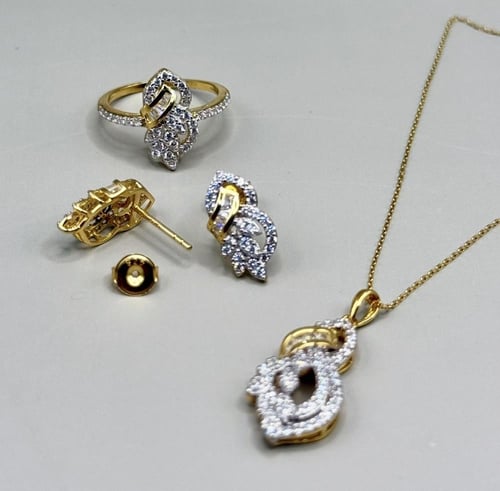 طقم تصميم مميز ذهبي - فضه ٩٢٥