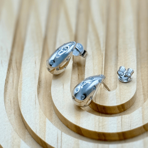 اقراط الندى drops with strass فضه عيار ٩٢٥