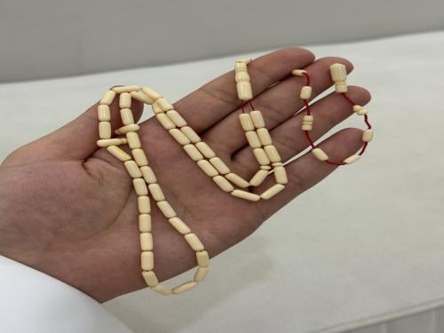 ضومنة قديم نواعم - الرسام