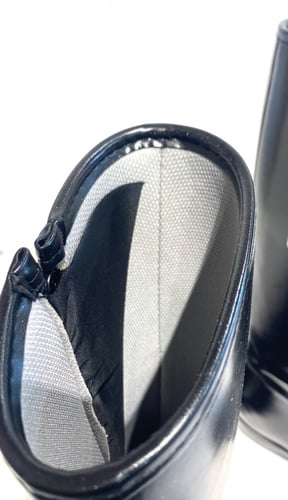 بوت طويل بسحاب