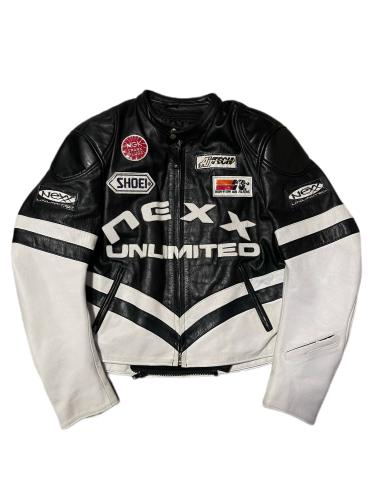 هذا جاكيت جلد رجالي للسباقات من Nexx Unlimited