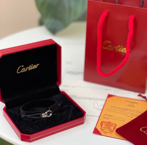 سوارة كارتير خيط لوف