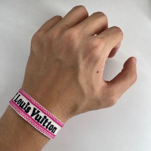 سوارة لويس فيتون