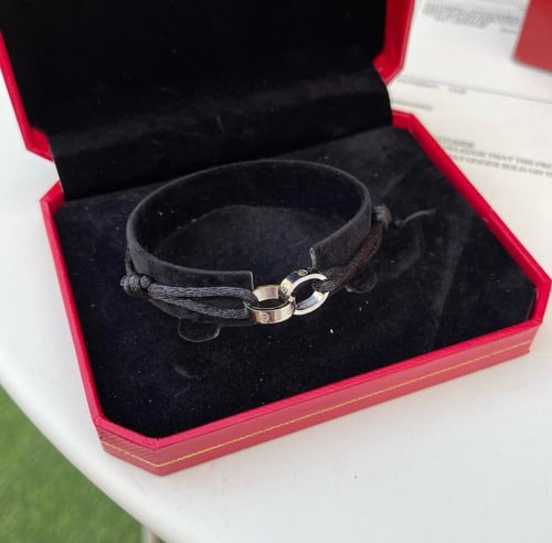 سوارة كارتير خيط لوف