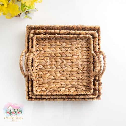 0866 صينية خوص مربعة بمسكة (عدة أحجام)