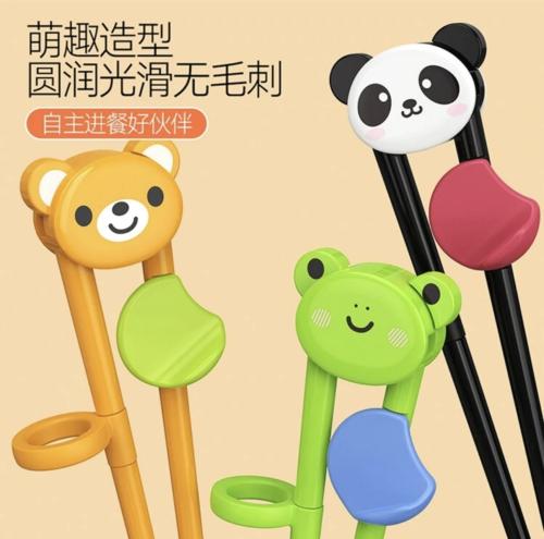 عيدان اكل شخصيات كرتونية