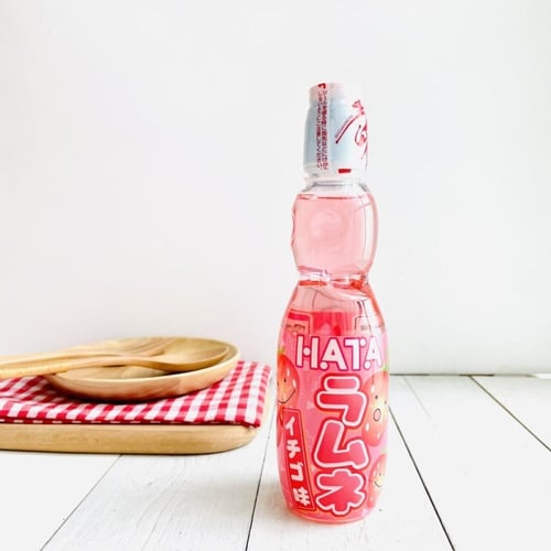 هاتا رامون الياباني نكهة الفرولة 200 مل HATA