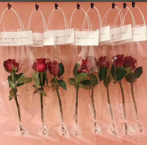 أكياس ورد شفاف
