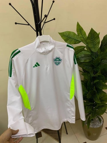 سويتر الاهلي السعودي 2026 لون ابيض بالشعار الجديد