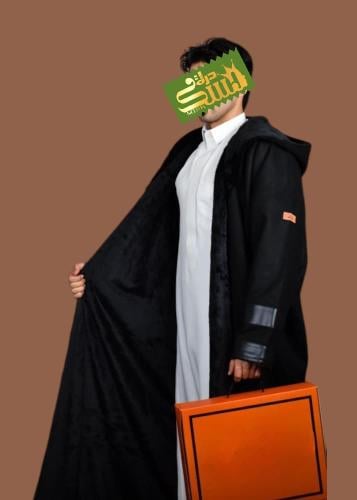 فروه رجالي ملكي مبطنه بفرو أسود ناعم