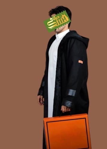 فروه رجالي ملكي مبطنه بفرو أسود ناعم