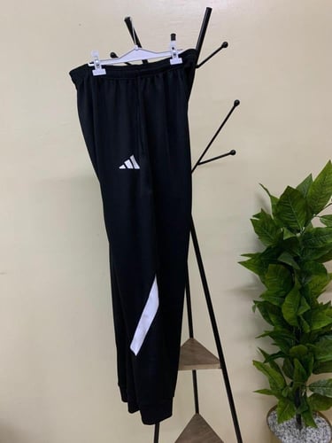 طقم النصر الشتوي لون أسود الطقم الجديد