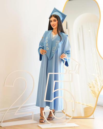 عبايات تخرج فاخرة لون أزرق سماوي