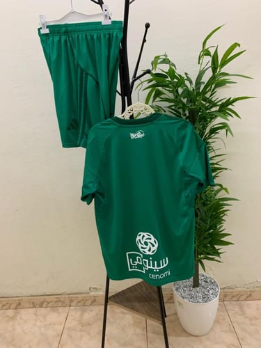 طقم الاهلي السعودي الاساسي الجديد لموسم 2025 - 202...