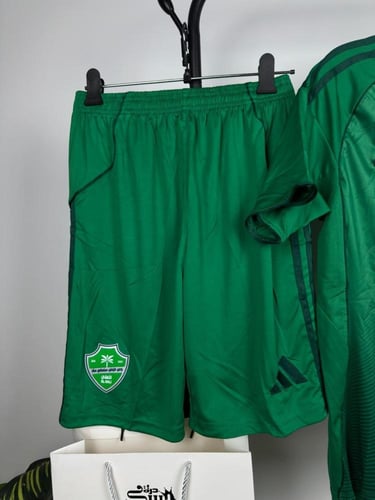 طقم الاهلي السعودي الاساسي الجديد لموسم 2025 - 202...