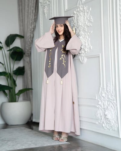 طقم عباية تخرج بتصميم فاخر وجودة عالية