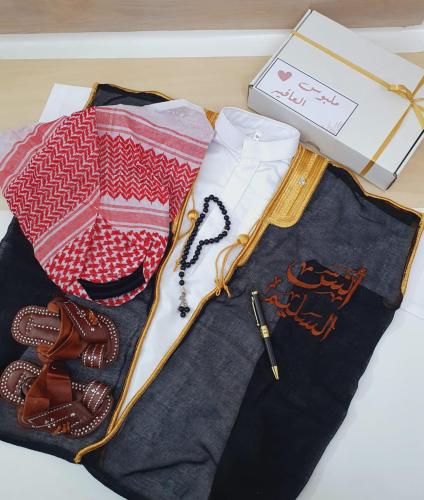 هدية ولادية تراثية فاخرة – طقم شماغ وبشت وعقال مع...