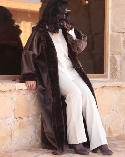 فروة نسائي كلاسيك لون بني تميزي بشتاء دافى - متجر...