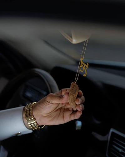 تعليقة كسرة عود للسياراة بلاسم - متجر درة مسك