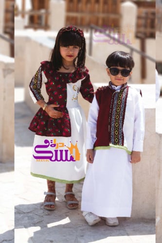 فستان بناتي مع سديري ولادي ( عنابي )