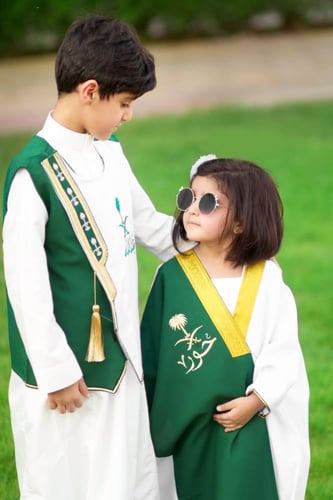 بشت يوم التأسيس للام والبنت - بشت اليوم الوطني