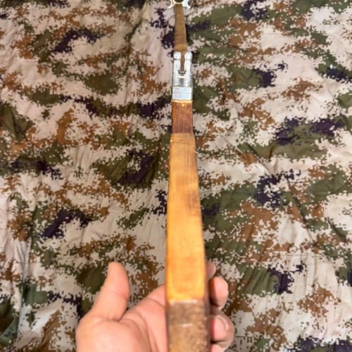 المنطاب الخشبي طول1.30 سم غير مخصص للاطفال